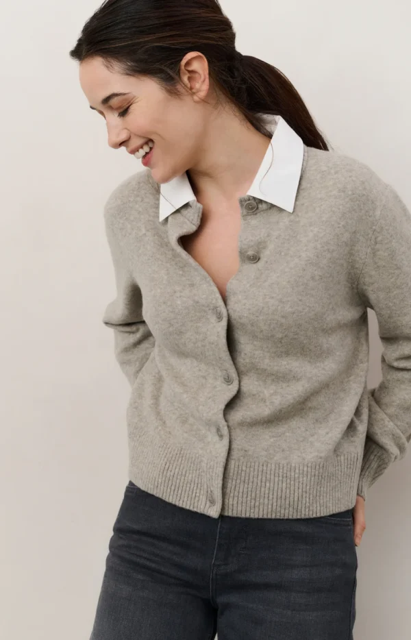 Vest met afneembare kraag en knoopsluiting